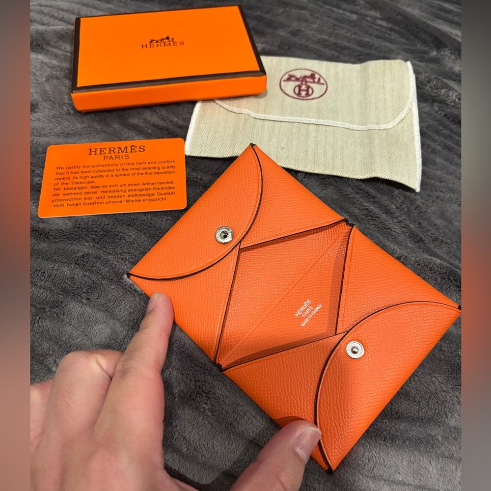 BNIB H calvi cardholder
